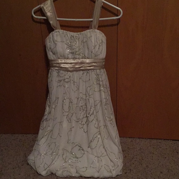 COPY - Girl’s Christmas Dress - Picture 2 of 8